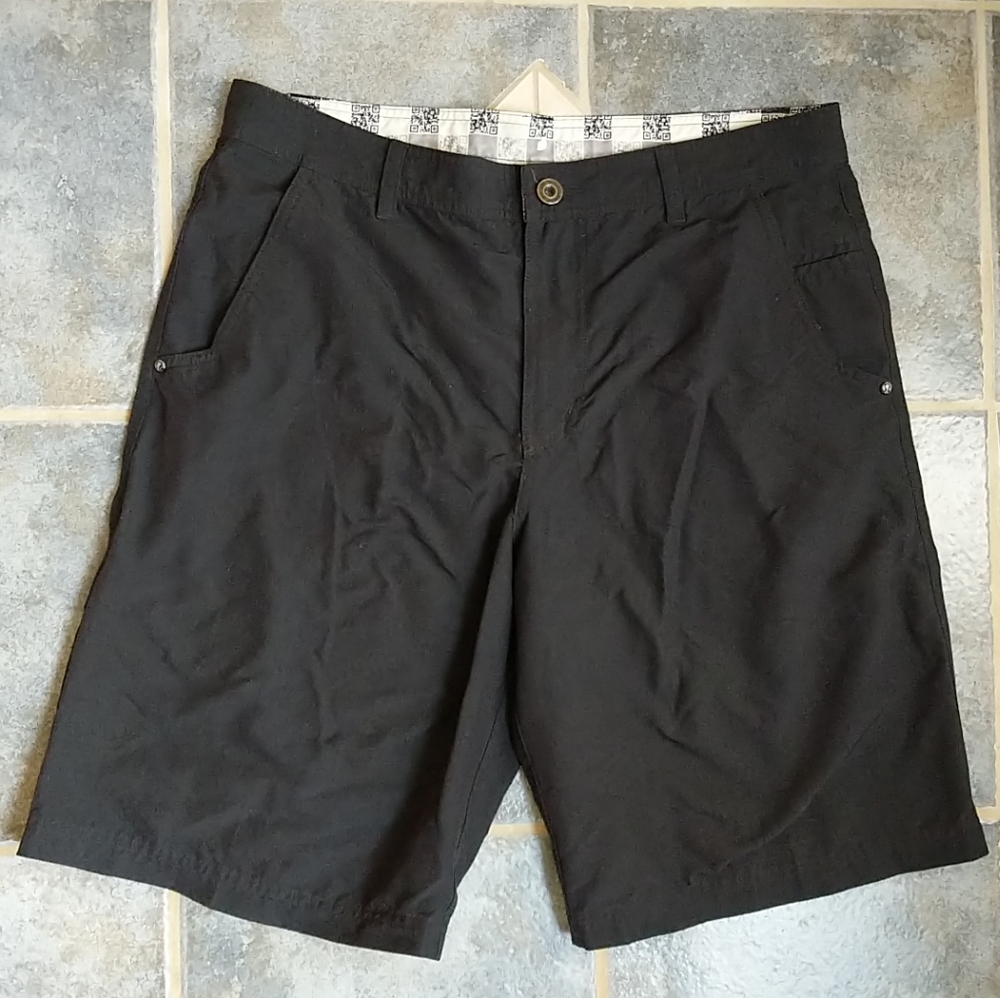 Mens Lululemon Shorts 36" Black Pockets 11" Inseam